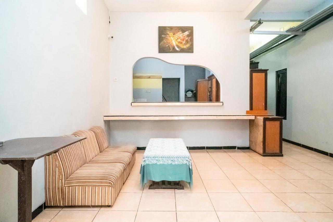 Jotel Guest House Mitra Reddoorz Pulauberayan Exterior photo